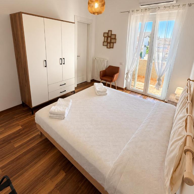 Casa Indipendente in Fiumicino centro - Villa con 3 Camere da Letto - 23