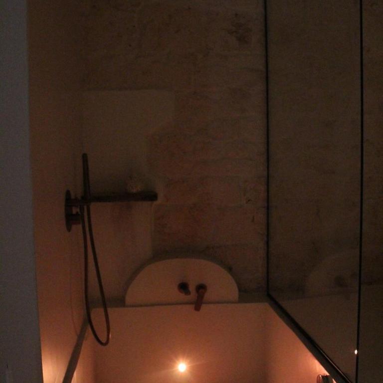 Amantía suite romantica con Jacuzzi privata - Monolocale Matrimoniale Deluxe - 28
