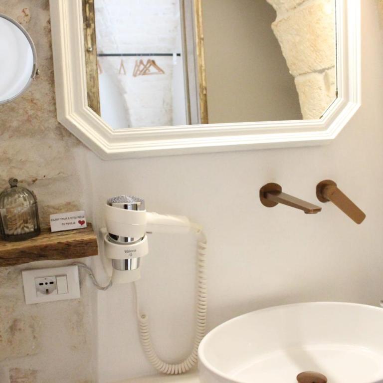 Amantía suite romantica con Jacuzzi privata - Monolocale Matrimoniale Deluxe - 25