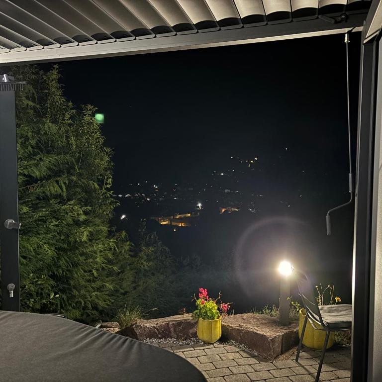 App le petit nid d'abeille cocon pour 2 pers, spa privée et sauna, belle vue avec terrasse - Appartement - 30