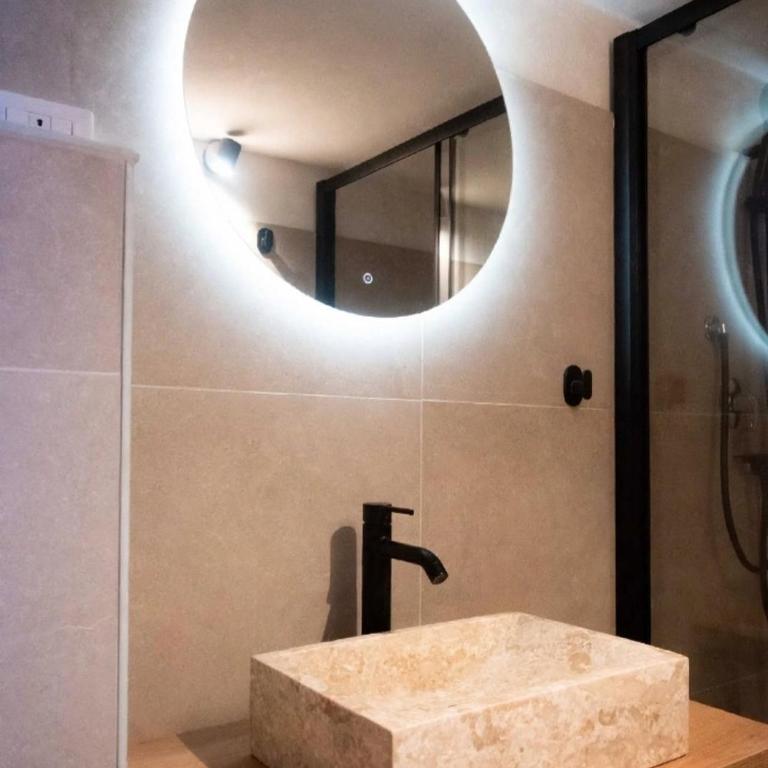 Dimora Santa Barbara - One-Bedroom Apartment - 3