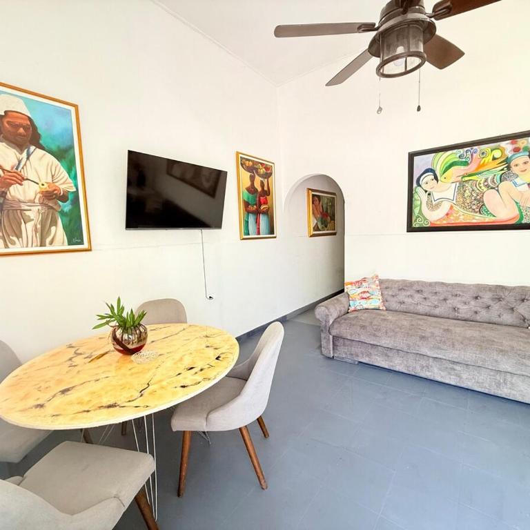 Apartamento de 2Alcobas con Jacuzzi Privado en Edificio Dominique - One-Bedroom Apartment - 44