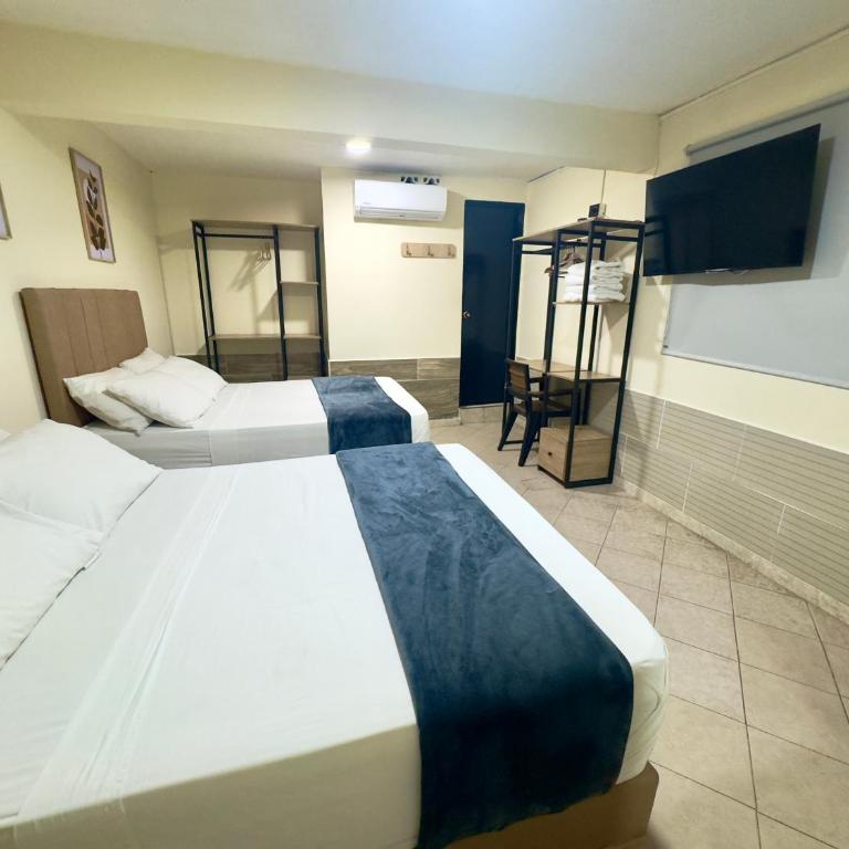 Hotel Estadio 80 - Habitación Cuádruple Deluxe - 12