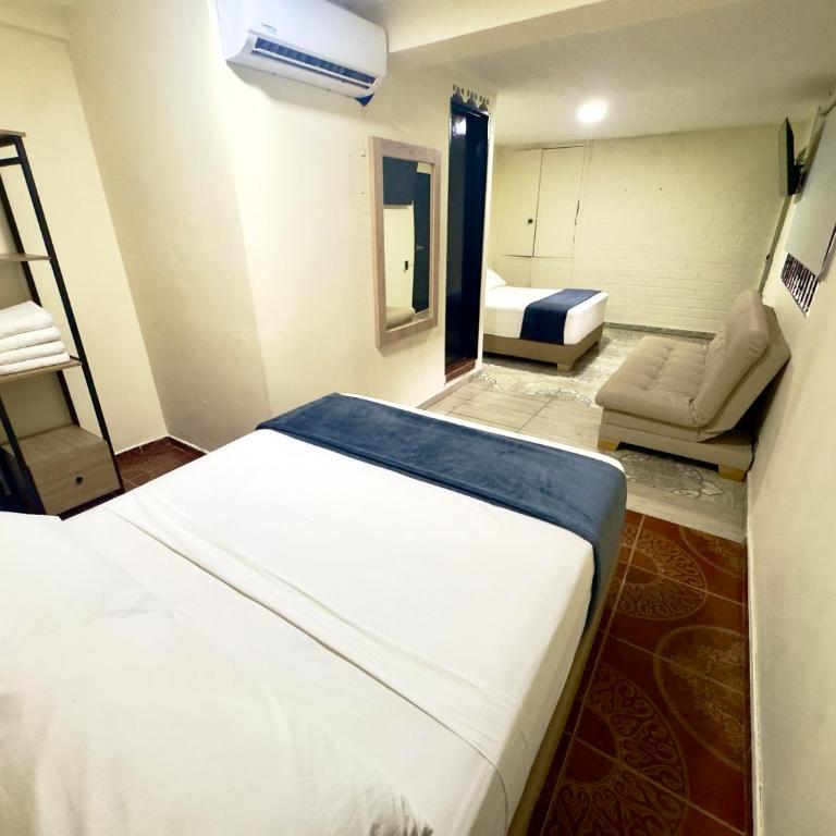 Hotel Estadio 80 - Habitación Doble Superior - 2 camas dobles - 11