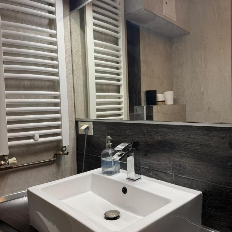 Old Town Boutique Apartments - Deluxe Double Studio - 3