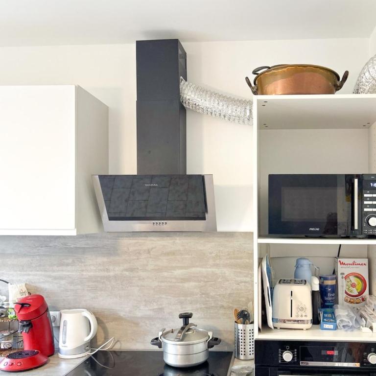Sea View Apartment with Pool, Tennis and Beach Near Cannes - Appartement 1 Chambre - 51