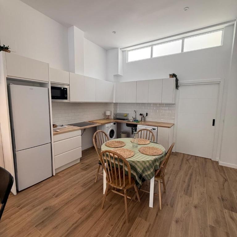 2 Amplia y Exclusiva Vivienda con Terraza - Apartment mit 2 Schlafzimmern - 40