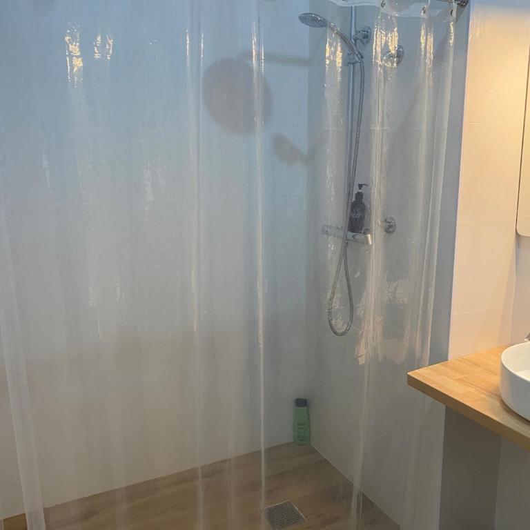 2 Amplia y Exclusiva Vivienda con Terraza - Apartment mit 2 Schlafzimmern - 43