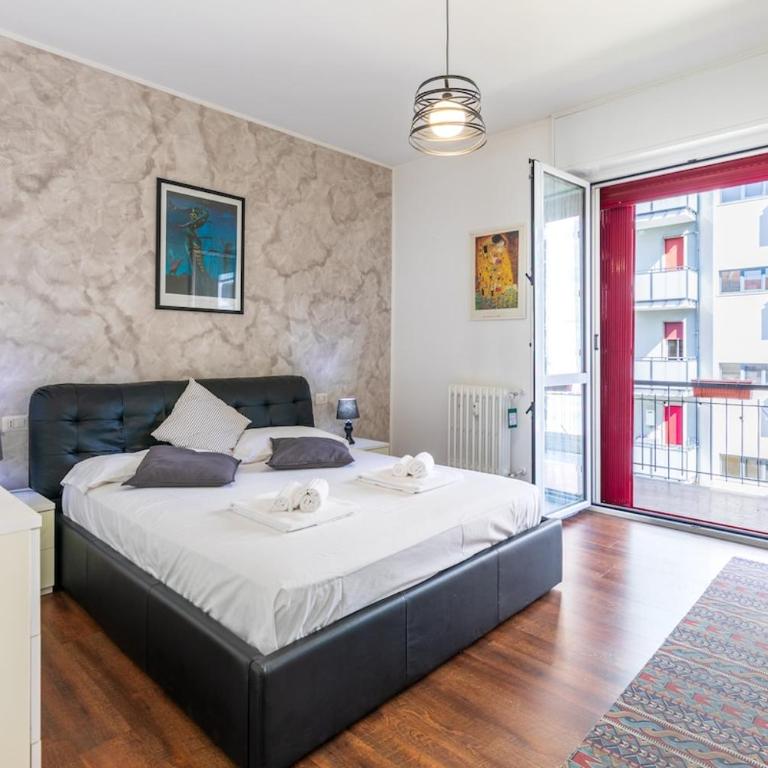 Homevo Orange Design Home M5 Bicocca - One-Bedroom Apartment - 9