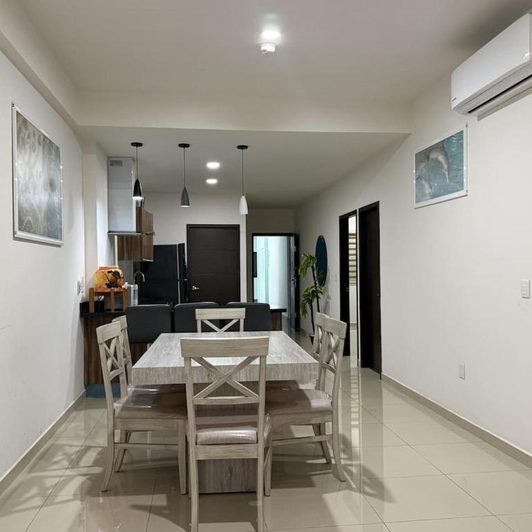 Con Alberca y Jacuzzi a unas Calles del Malecon - Apartamento - 8