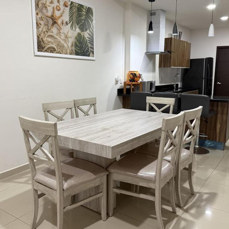 Con Alberca y Jacuzzi a unas Calles del Malecon - Apartamento - 10