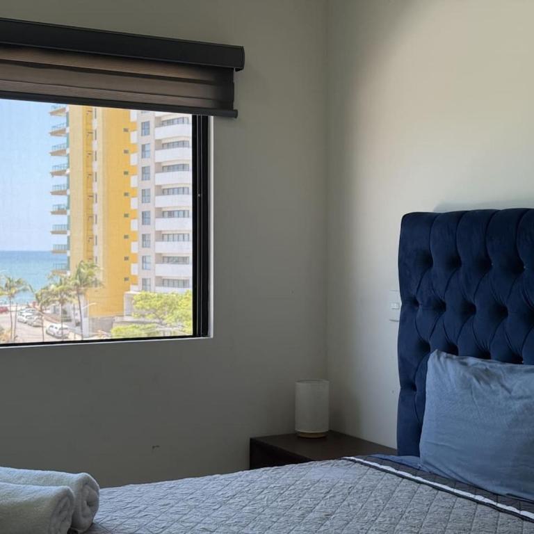 Con Alberca y Jacuzzi a unas Calles del Malecon - Apartamento - 24