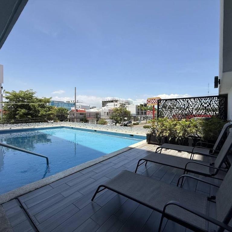 Con Alberca y Jacuzzi a unas Calles del Malecon - Apartamento - 36
