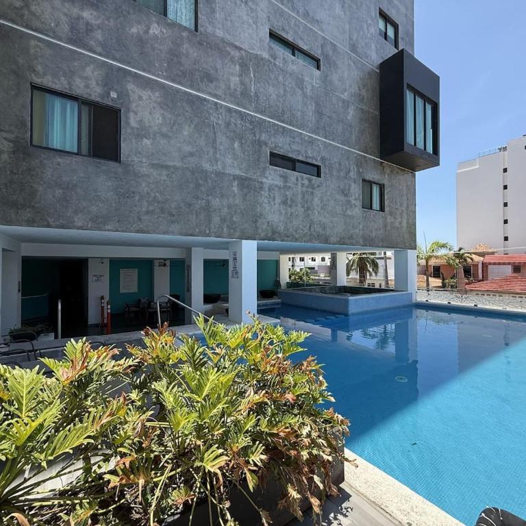 Con Alberca y Jacuzzi a unas Calles del Malecon - Apartamento - 39