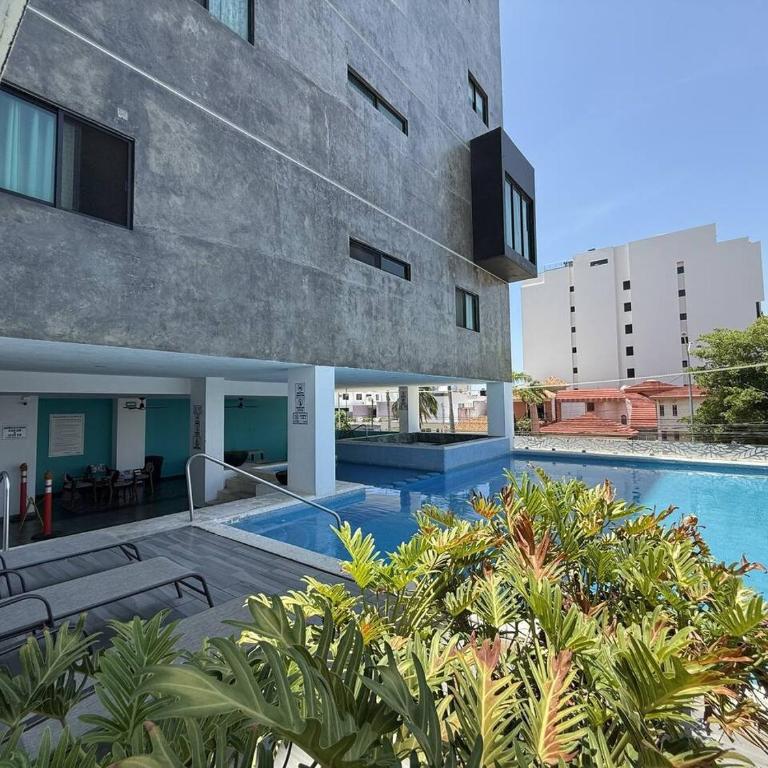Con Alberca y Jacuzzi a unas Calles del Malecon - Apartamento - 40