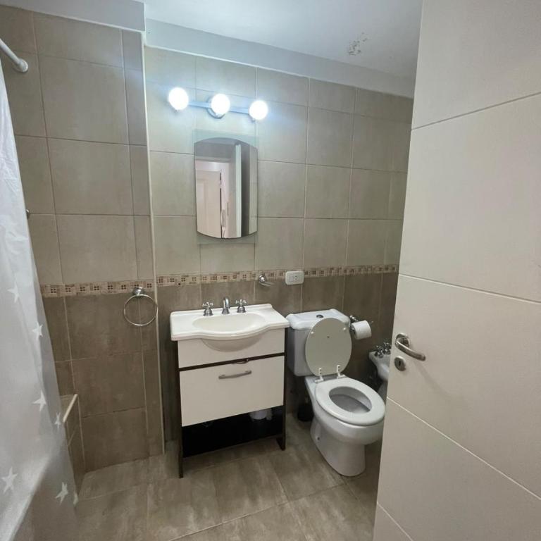 zona exclusiva al frente del abasto con cochera incluida para 4 - One-Bedroom Apartment - 23