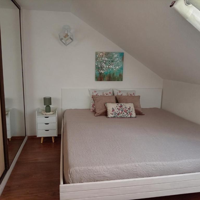 M Dvor 88 - Appartement 2 Chambres - 17