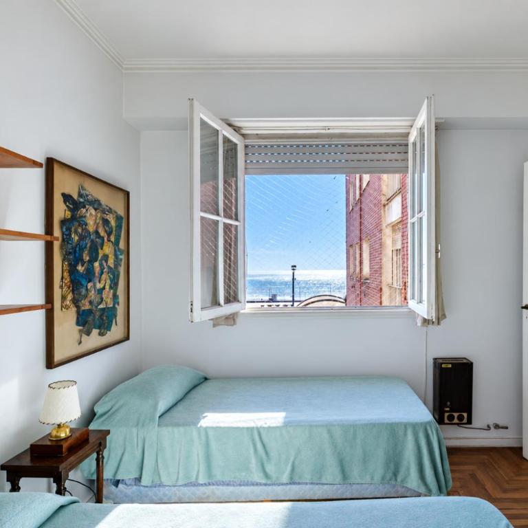 MAR y TRANQUILIDAD, 3 Ambientes a pasos del Casino y Torréon, FRENTE al MAR - Apartamento de 2 dormitorios - 22