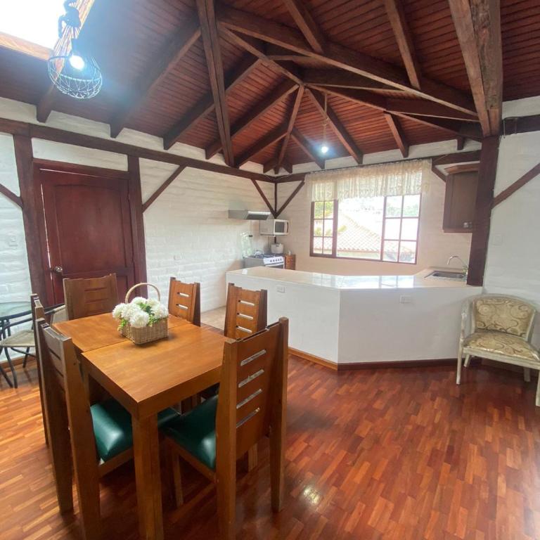 Quinta Las Buganvillas Depar Independiente - Apartamento de 3 dormitorios - 5