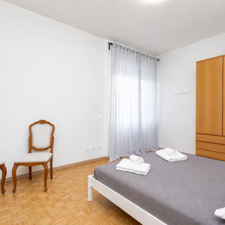 Golden House - Three-Bedroom Apartment - 13