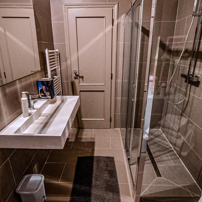 Acacia Firenze - Girasole - One-Bedroom Apartment - 5