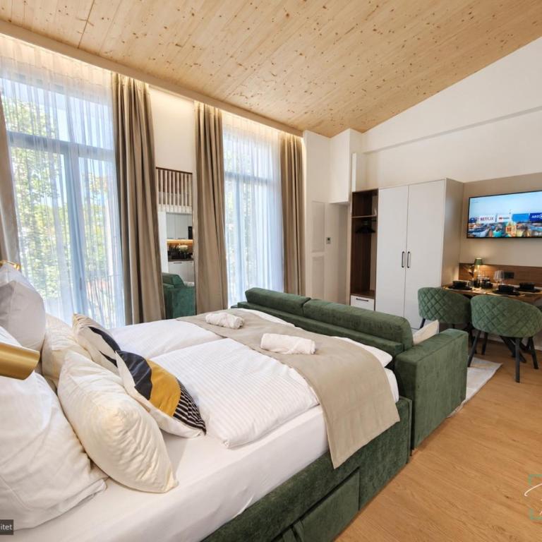 HOMELY STAY - Urban Studio Apartments - Apartment - 8