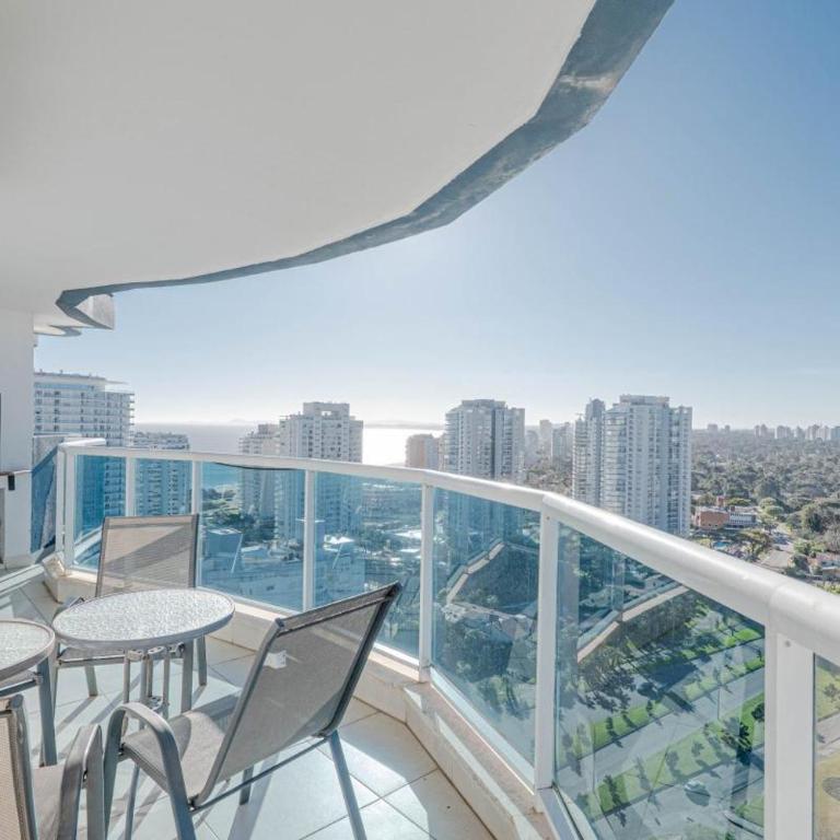 360 View - Brava & Mansa - Three-Bedroom Apartment - 12