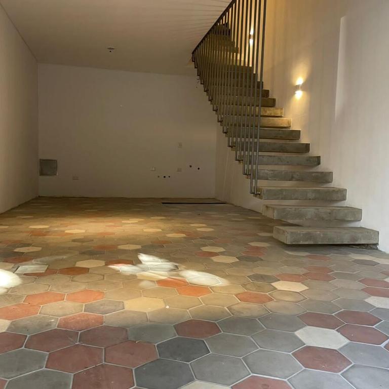 Triplex con garage - Apartamento de 1 dormitorio - 2