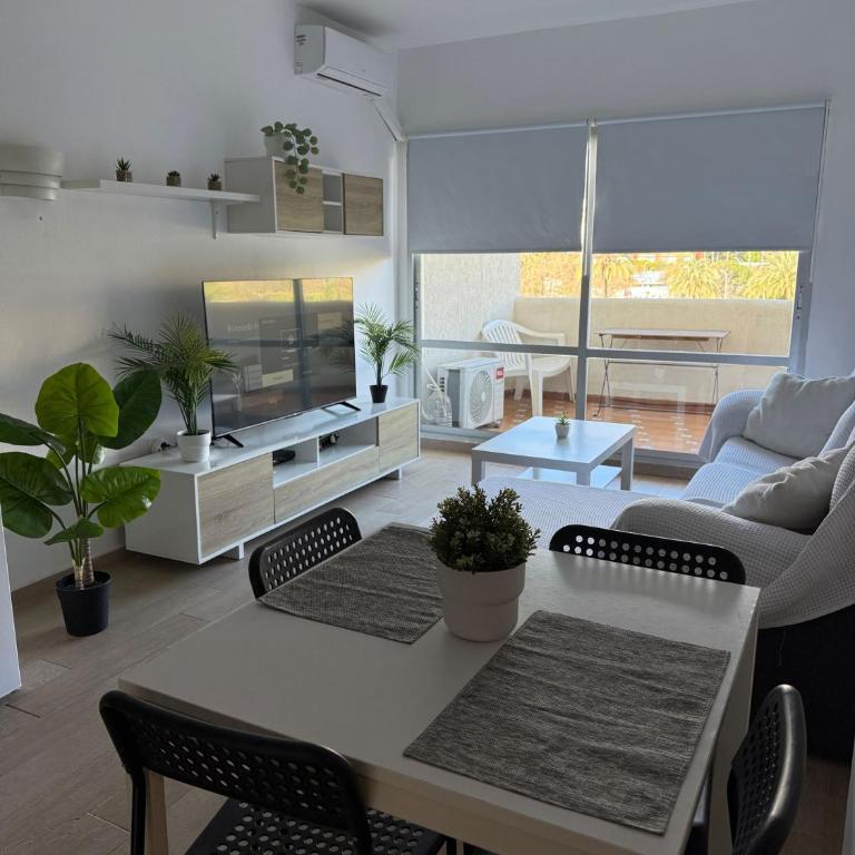 Benalbeach Paradise - One-Bedroom Apartment - 56
