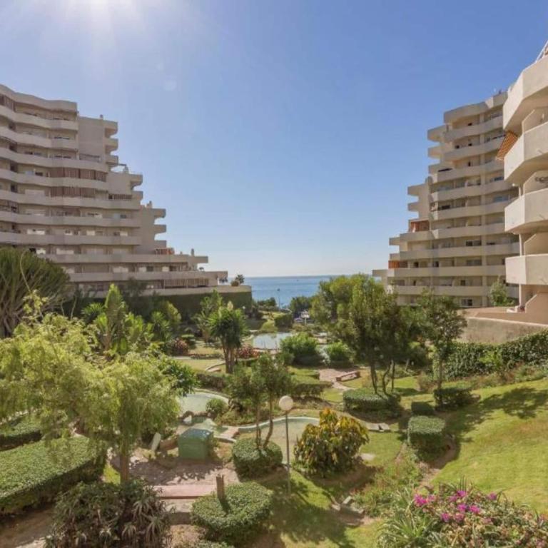 Benalbeach Paradise - One-Bedroom Apartment - 12
