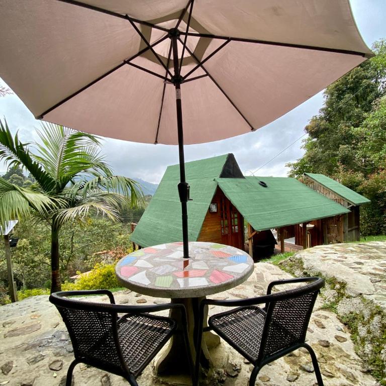Cabaña chalet con jacuzzi privado, cerca de Medellín - Habitación Doble con vistas al jardín - 7