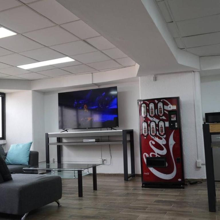 Modern Loft King Bed, Wifi Smart Lock - Apartamento - 1