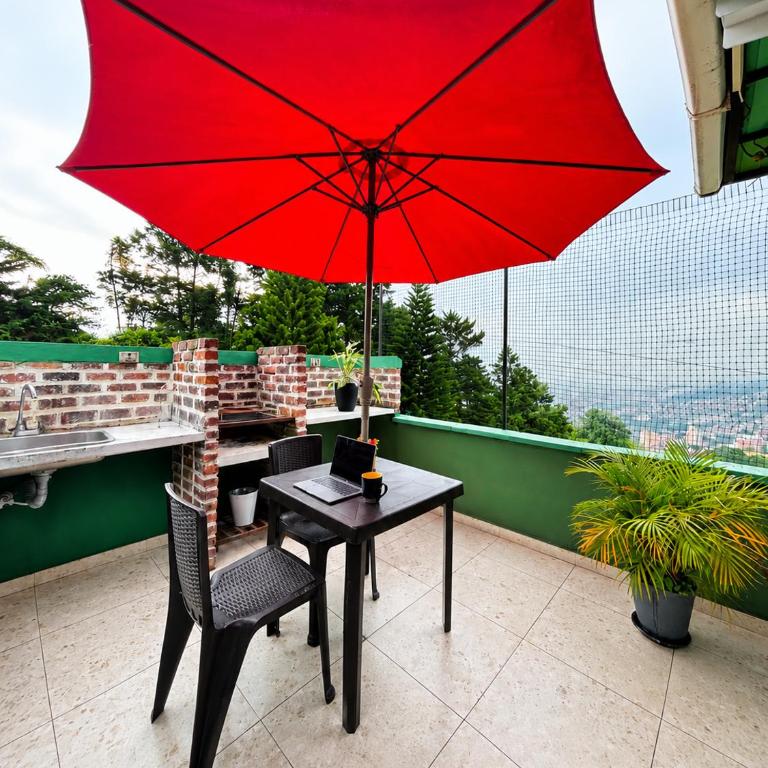 Apartamentos amoblados en Medellín-Bombona II - Apartamento con terraza - 1