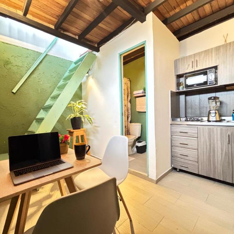 Apartamentos amoblados en Medellín-Bombona II - Apartamento con terraza - 6
