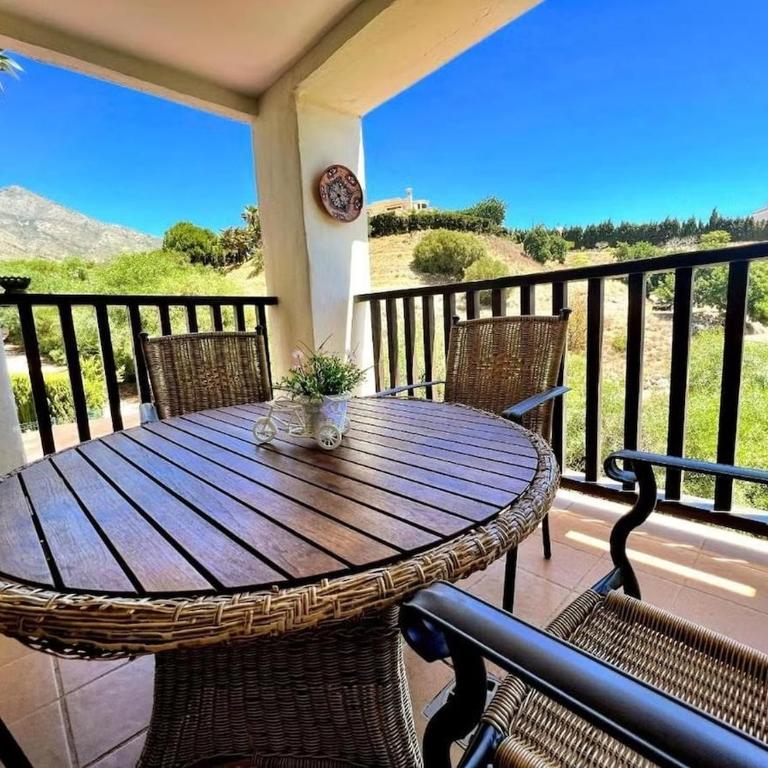 Spacious 3-Bedroom Apartment with Padel and Free Parking - Apartment mit 3 Schlafzimmern - 2