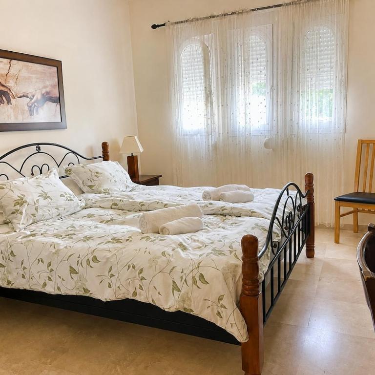 Spacious 3-Bedroom Apartment with Padel and Free Parking - Apartment mit 3 Schlafzimmern - 31