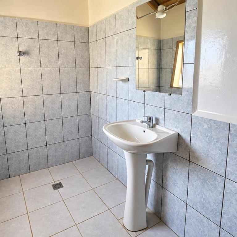 Wara Uta Lodge - Habitación Doble con baño compartido - 2 camas - 13