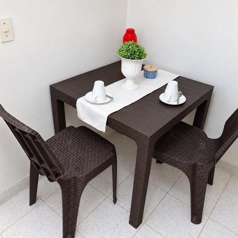 Centrally-located mini apartment with private entrance - One-Bedroom Apartment - 6