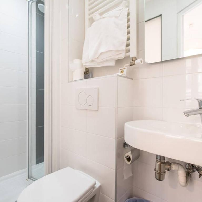 Bonséjour Montmartre - Habitación Doble con baño privado - 5