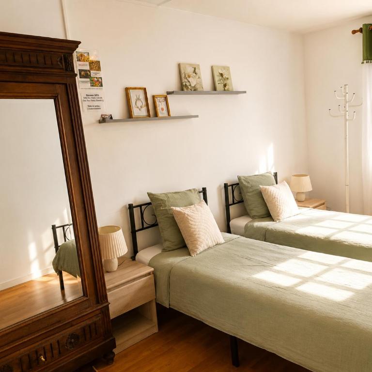 Les deux sources - Chambre Double ou Lits Jumeaux - Vue sur Jardin - 34