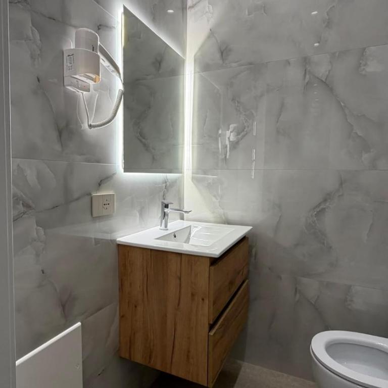 Royal Luxury Suites - Deluxe Zimmer - 4