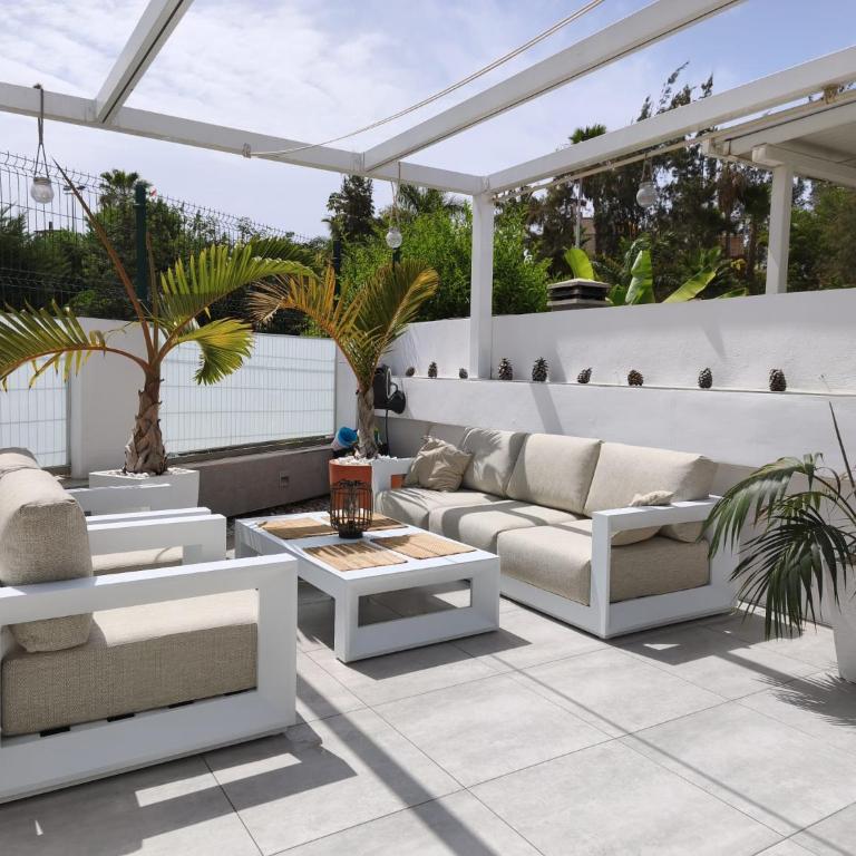 Palm & Sun Family Villa - Apartamento con vistas a la piscina - 1