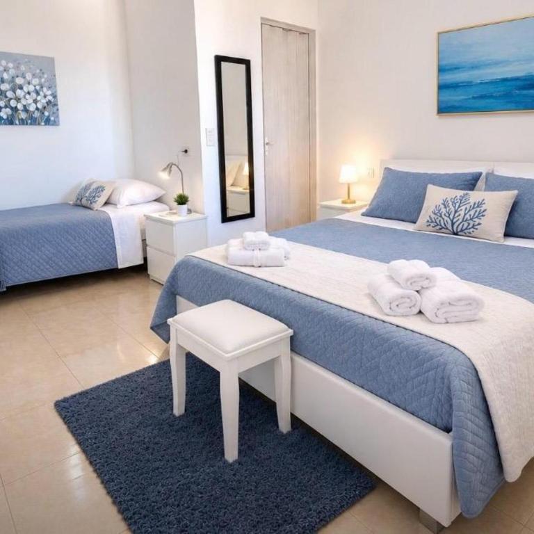Libero House A Private Pool Oasis - One-Bedroom Villa - 22