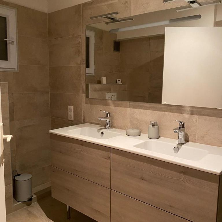 Exklusive Villa mit privatem Pool und Panoramablick - Maison 4 Chambres - 22