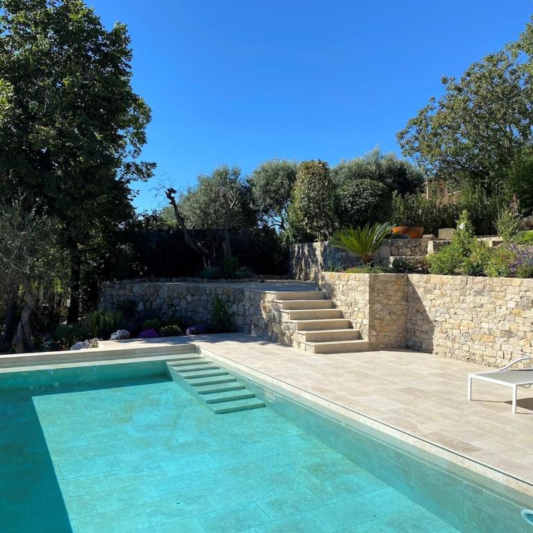 Exklusive Villa mit privatem Pool und Panoramablick - Maison 4 Chambres - 27