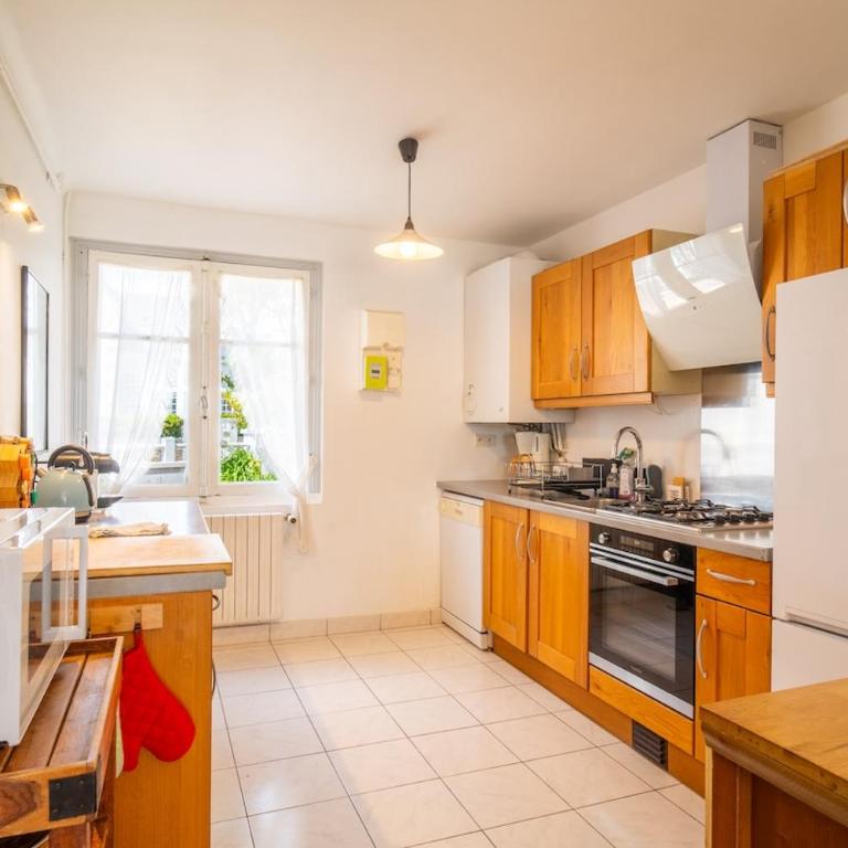 Ty Lisa - Maison de village avec véranda lumineuse sur grand jardin - Maison 5 Chambres - 7