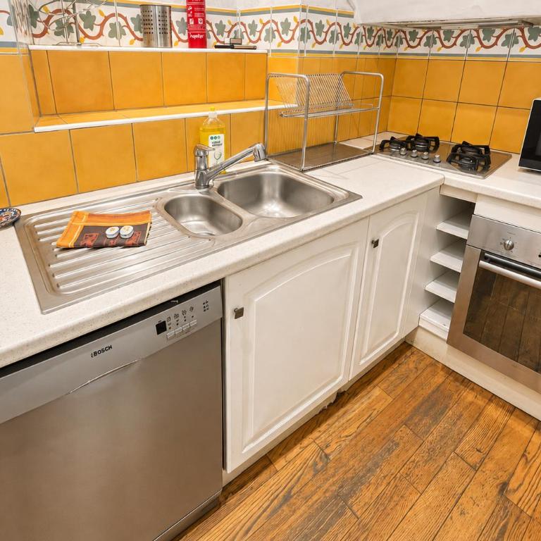 AC - Luxury in the City Center - Two-Bedroom Apartment - 21
