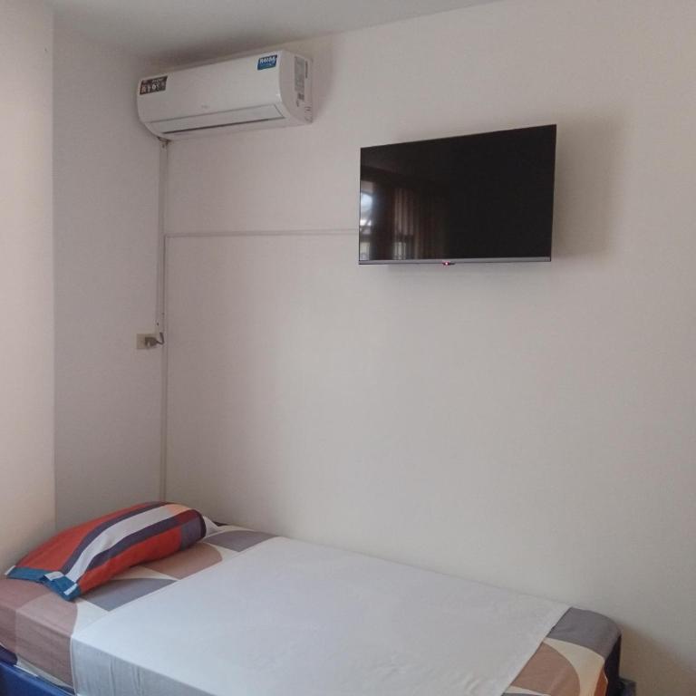 Hostal Oasis - Habitación Doble - 2 camas - 9