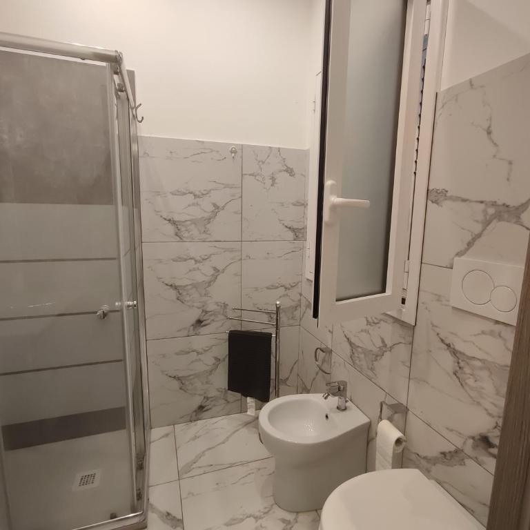 Ebano - Appartamento con 2 Camere da Letto - 2