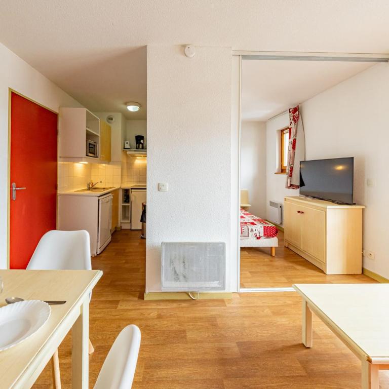 Appartement 6 pers aux pieds des pistes à Saint-François-Longchamp - Appartement 2 Chambres - 11